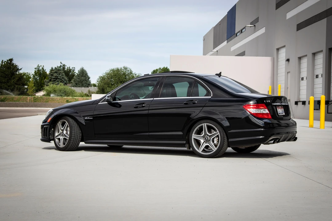 2010 Mercedes-Benz W204 C 63 AMG - Image 11 of 31