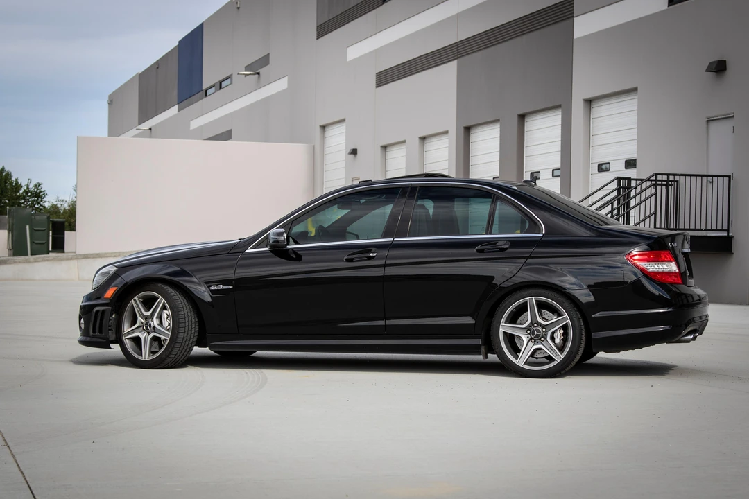 2010 Mercedes-Benz W204 C 63 AMG - Image 10 of 31