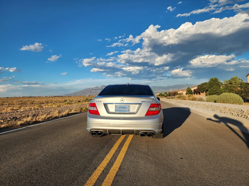 2010 Mercedes-Benz W204 C 63 AMG - Image 12 of 31