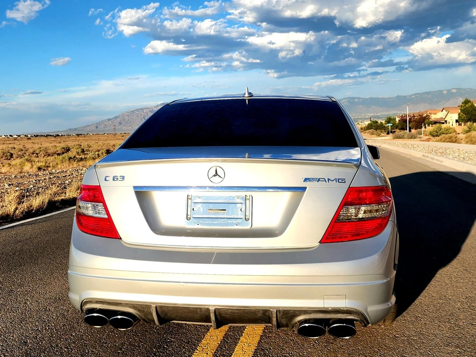 2010 Mercedes-Benz W204 C 63 AMG - Image 13 of 31