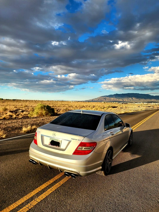 2010 Mercedes-Benz W204 C 63 AMG - Image 14 of 31