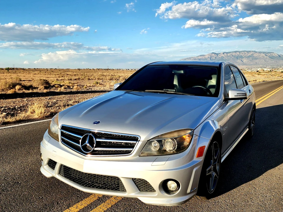 2010 Mercedes-Benz W204 C 63 AMG - Image 6 of 31