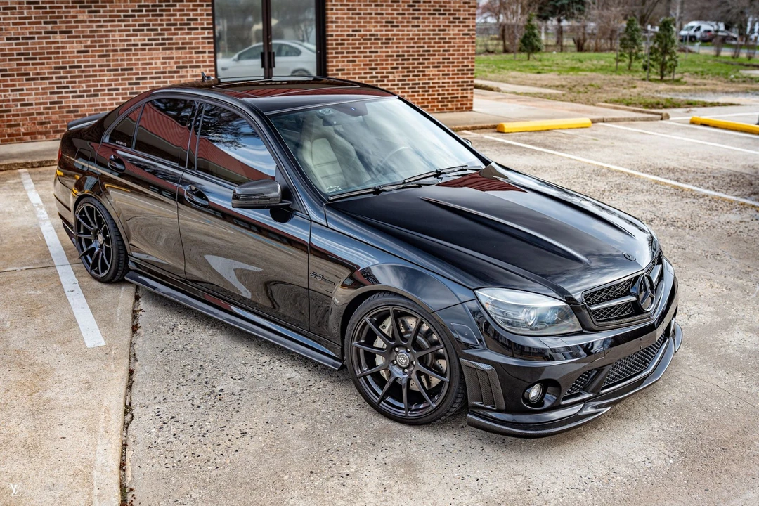 2010 Mercedes-Benz W204 C 63 AMG - Image 2 of 31