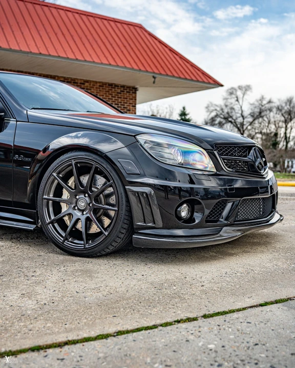 2010 Mercedes-Benz W204 C 63 AMG - Image 5 of 31