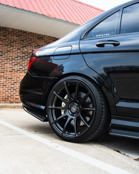 2010 Mercedes-Benz W204 C 63 AMG - Image 8 of 31