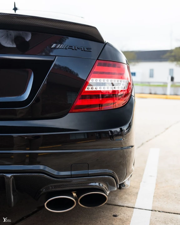 2010 Mercedes-Benz W204 C 63 AMG - Image 11 of 31