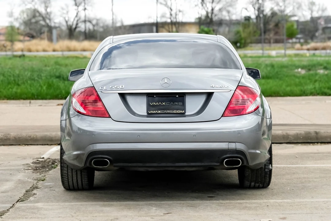 2010 Mercedes-Benz - Image 8 of 31