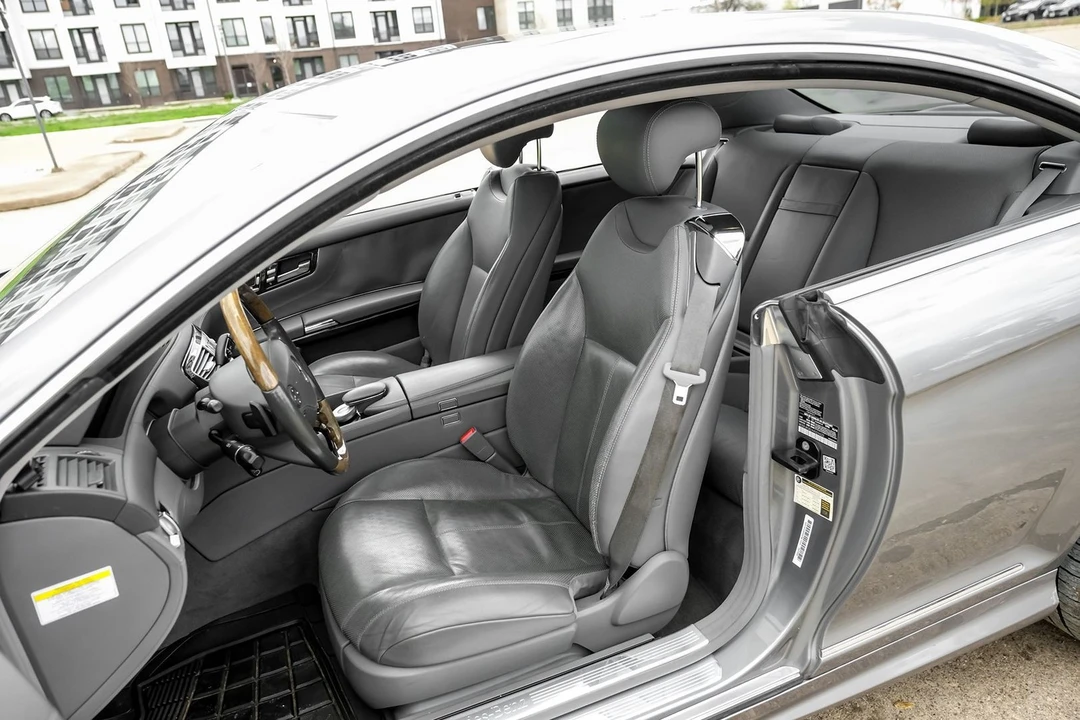 2010 Mercedes-Benz - Image 22 of 31
