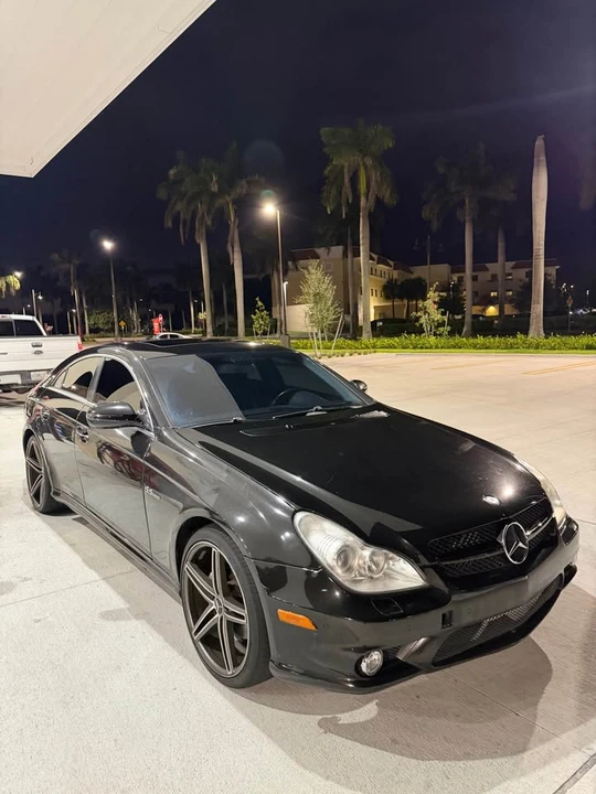 2010 Mercedes-Benz C219 CLS-Class - Image 2 of 20