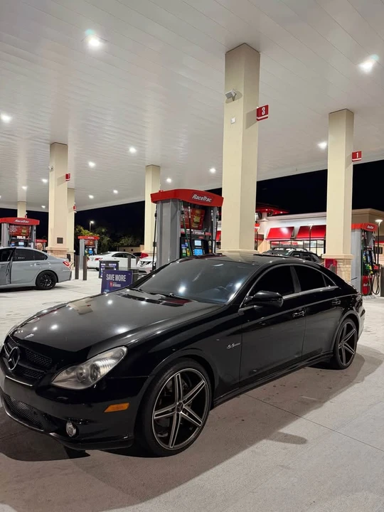 2010 Mercedes-Benz C219 CLS-Class - Image 8 of 20