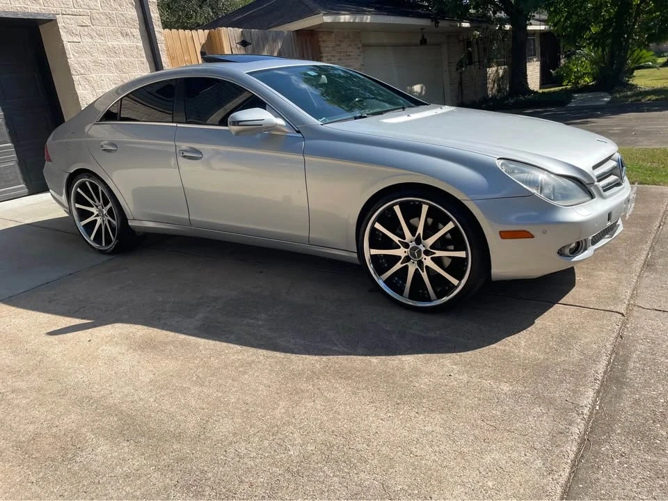 2010 Mercedes-Benz C219 CLS-Class - Image 2 of 10