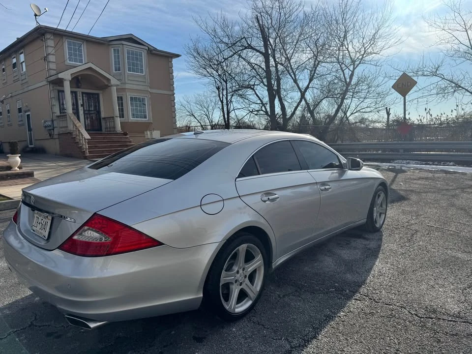 2010 Mercedes-Benz C219 CLS-Class - Image 10 of 12