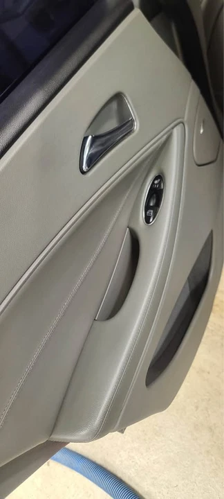 2010 Mercedes-Benz C219 CLS-Class - Image 8 of 12