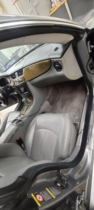 2010 Mercedes-Benz C219 CLS-Class - Image 9 of 12