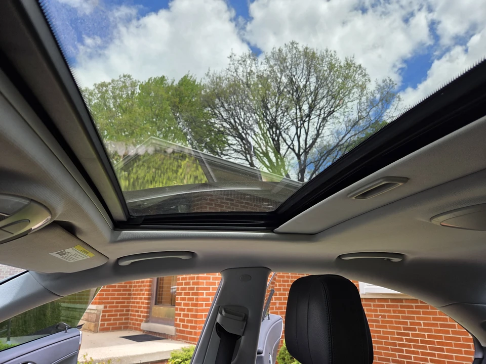 2010 Mercedes-Benz C219 CLS-Class - Image 28 of 31