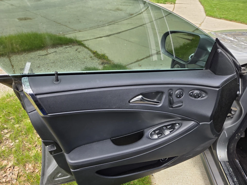 2010 Mercedes-Benz C219 CLS-Class - Image 20 of 31