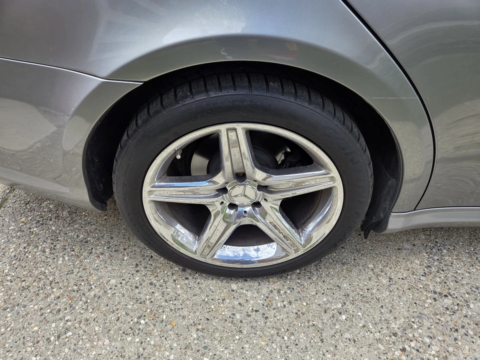 2010 Mercedes-Benz C219 CLS-Class - Image 18 of 31