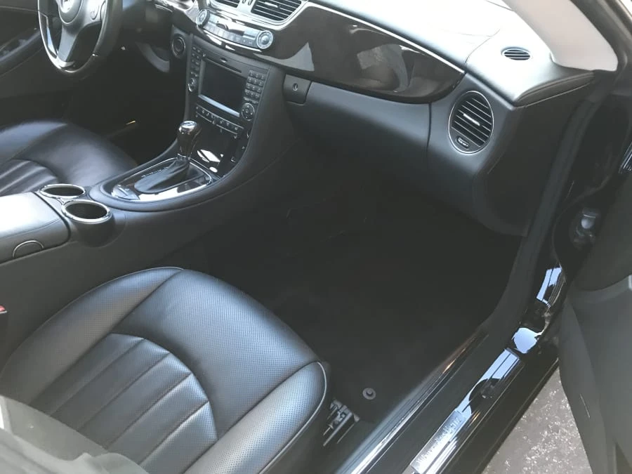 2010 Mercedes-Benz C219 CLS-Class - Image 6 of 8
