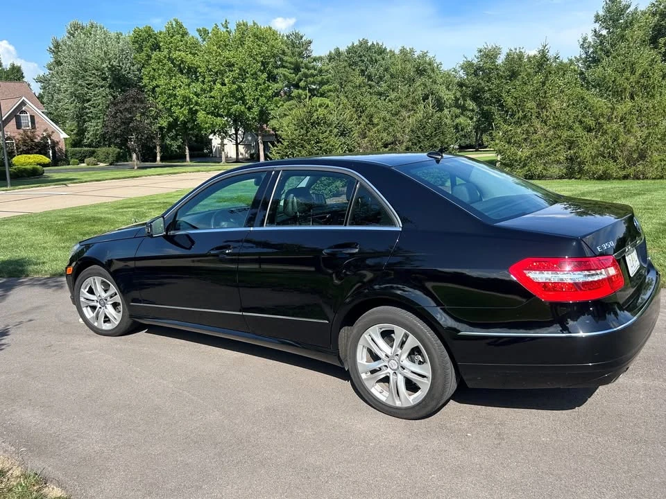 2010 Mercedes-Benz W212 E-Class - Image 3 of 8