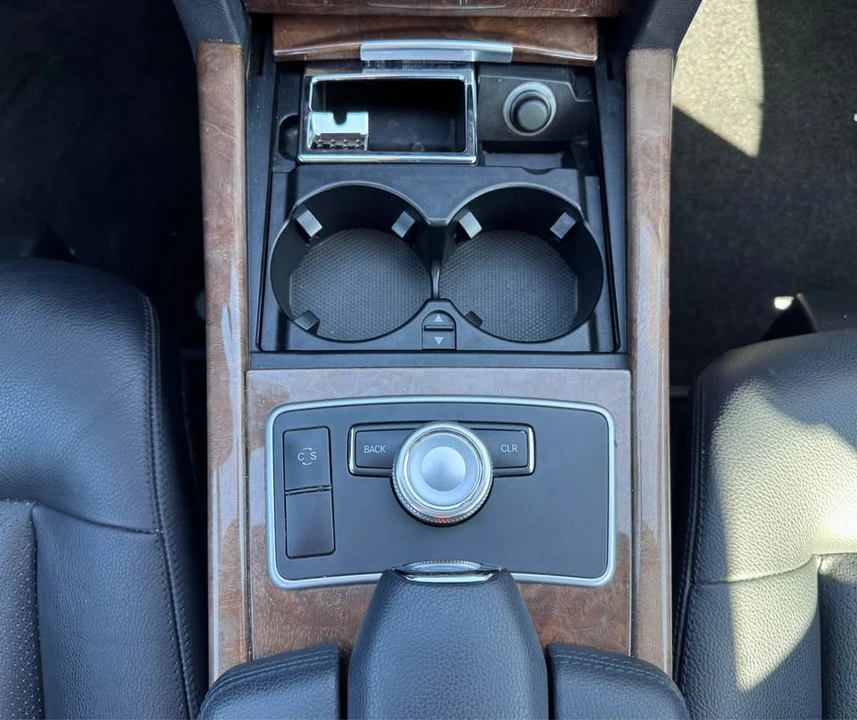 2010 Mercedes-Benz W212 E-Class - Image 19 of 20