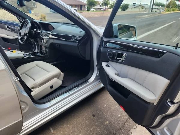 2010 Mercedes-Benz W212 E-Class - Image 12 of 20
