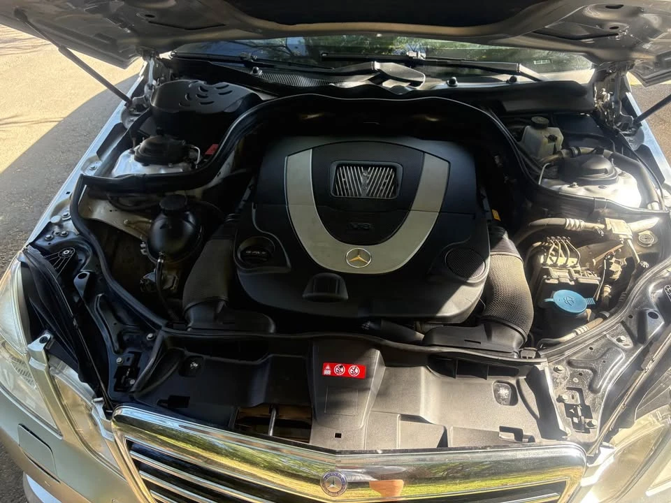 2010 Mercedes-Benz W212 E-Class - Image 2 of 12
