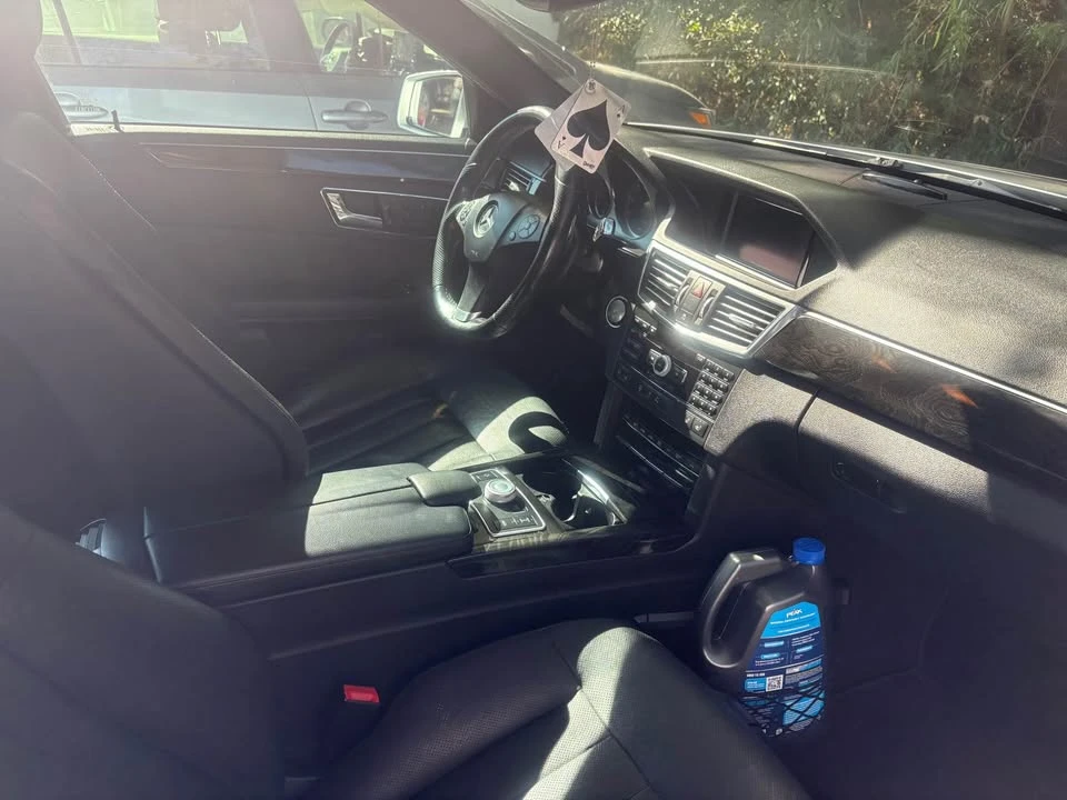 2010 Mercedes-Benz W212 E-Class - Image 6 of 12
