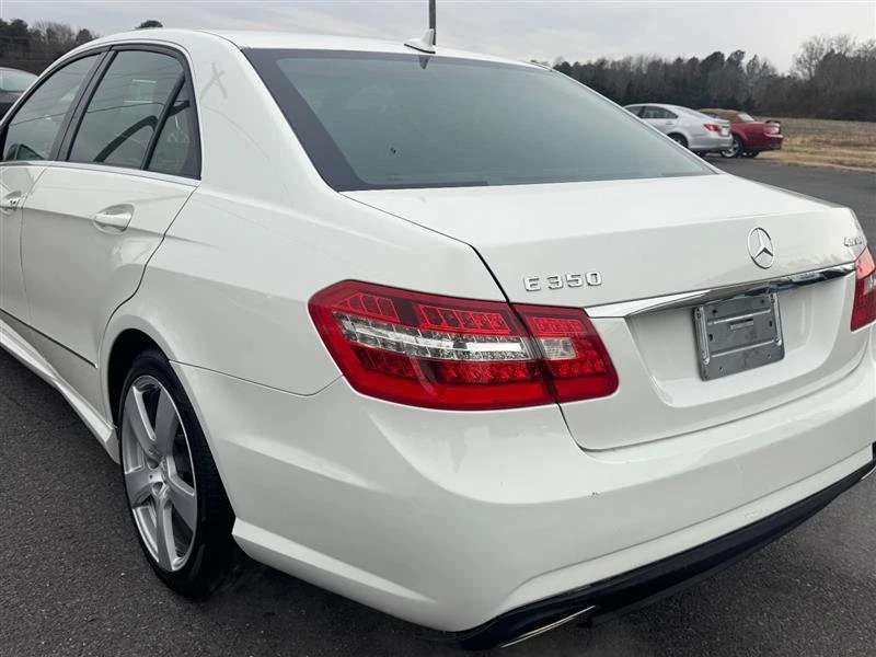 2010 Mercedes-Benz W212 E-Class - Image 12 of 20