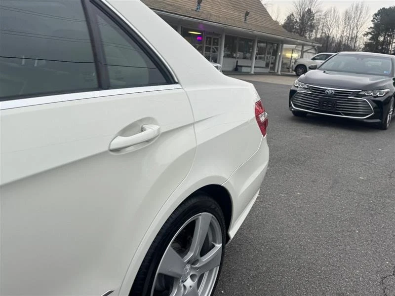 2010 Mercedes-Benz W212 E-Class - Image 13 of 20