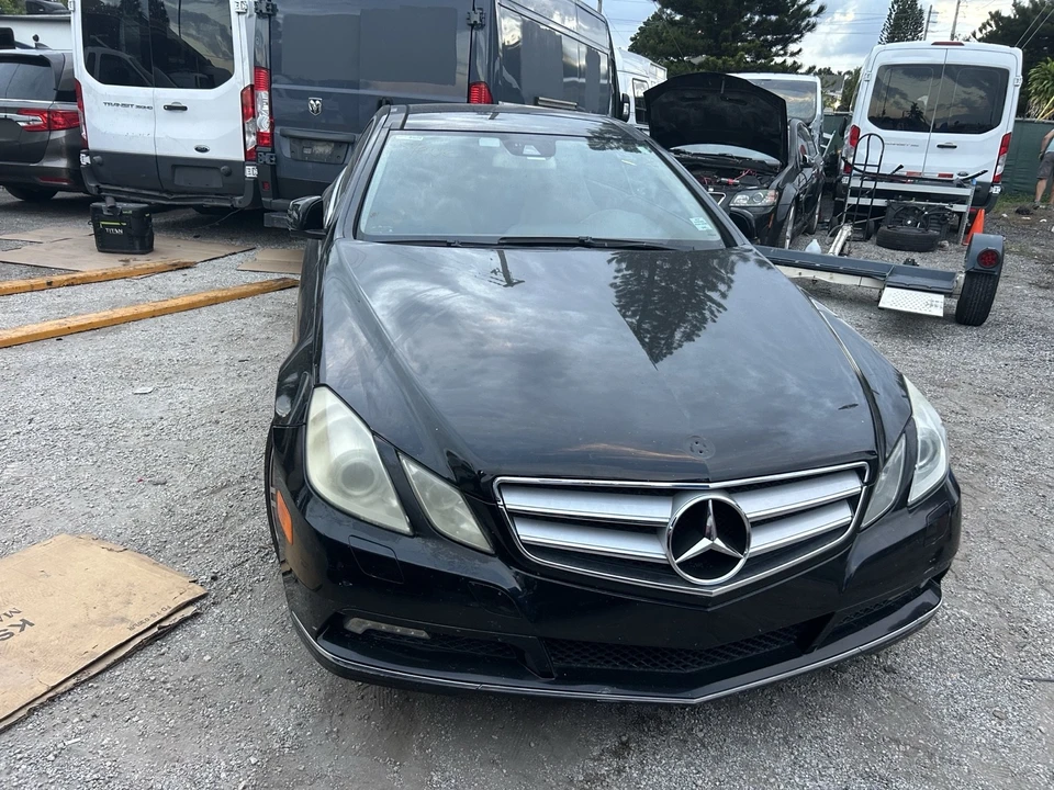 2010 Mercedes-Benz W212 E-Class - Image 2 of 20
