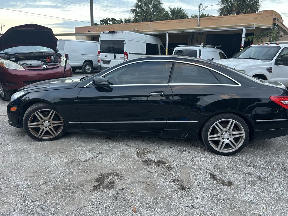 2010 Mercedes-Benz W212 E-Class - Image 4 of 20
