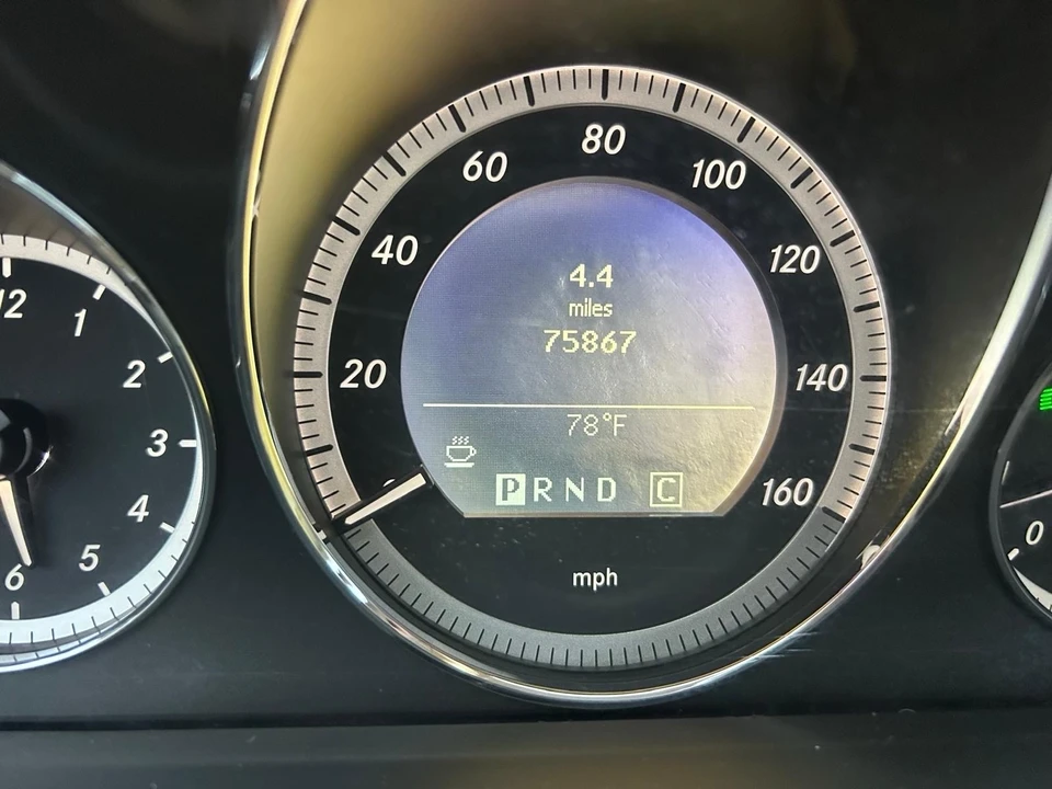 2010 Mercedes-Benz W212 E-Class - Image 13 of 17