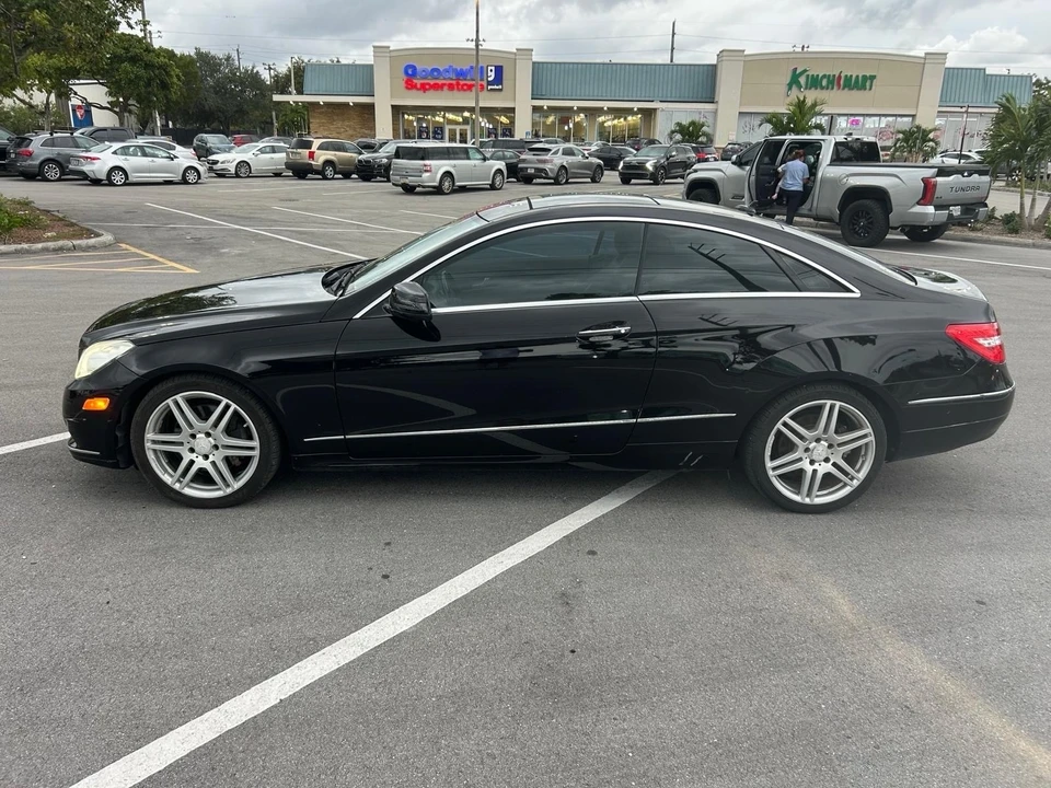 2010 Mercedes-Benz W212 E-Class - Image 4 of 17