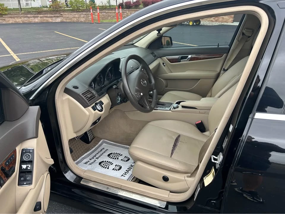 2010 Mercedes-Benz W212 E-Class - Image 7 of 12