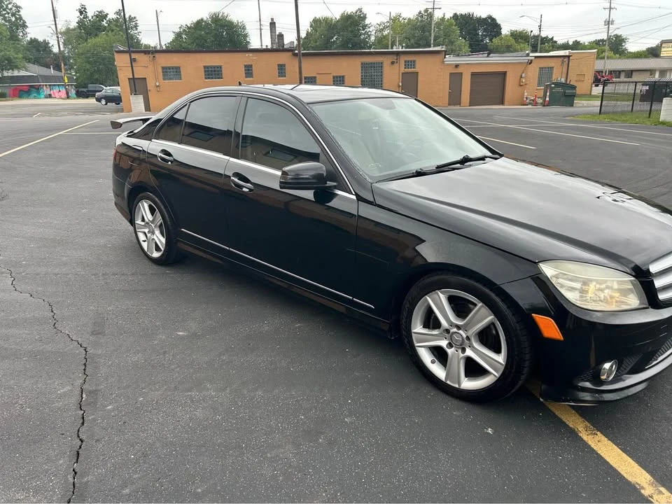 2010 Mercedes-Benz W212 E-Class - Image 2 of 12