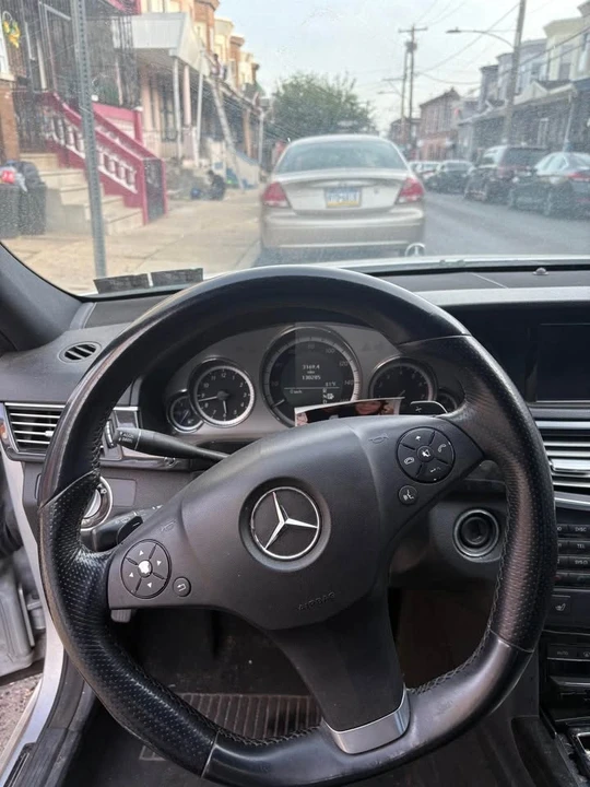 2010 Mercedes-Benz W212 E-Class - Image 6 of 16