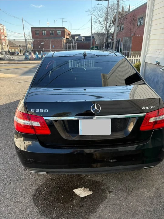 2010 Mercedes-Benz W212 E-Class - Image 2 of 8