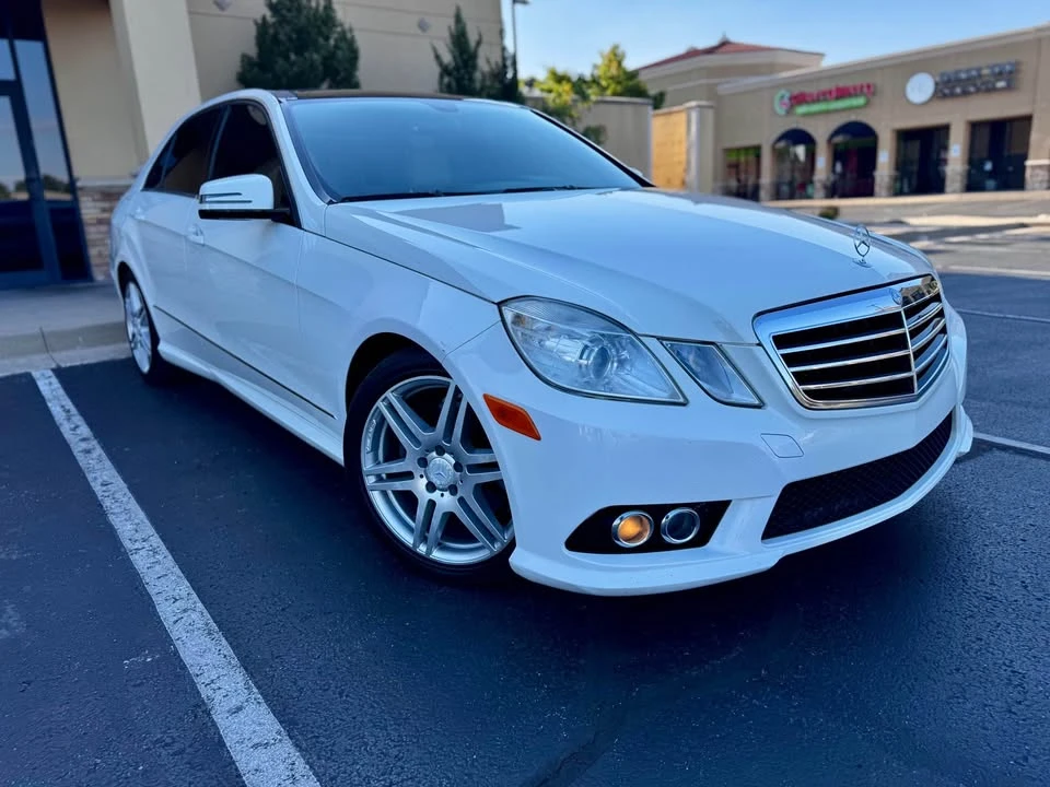 2010 Mercedes-Benz W212 E-Class - Image 2 of 19