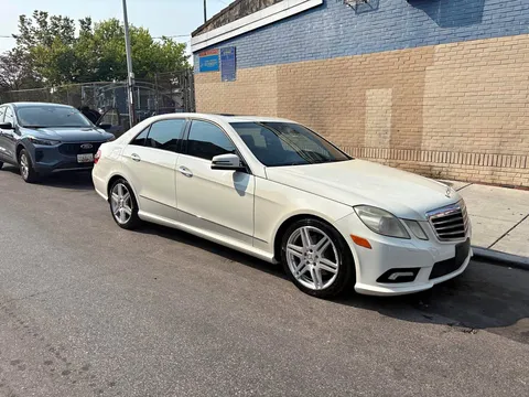2010 Mercedes-Benz E-Class E 350 4MATIC Sedan 4D