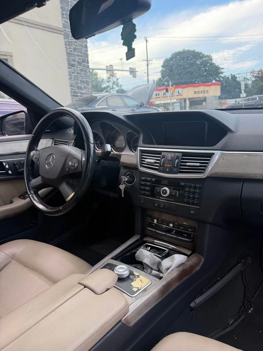 2010 Mercedes-Benz W212 E-Class - Image 8 of 8
