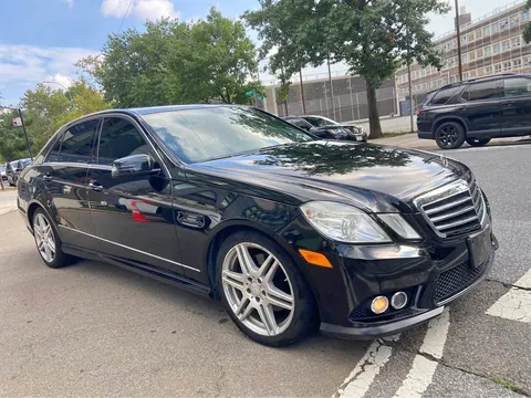 2010 Mercedes-Benz E-Class E 350 4MATIC Sedan 4D