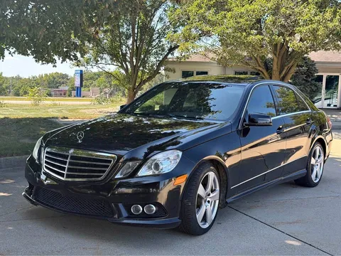 2010 Mercedes-Benz E-Class E 350 4MATIC Sedan 4D