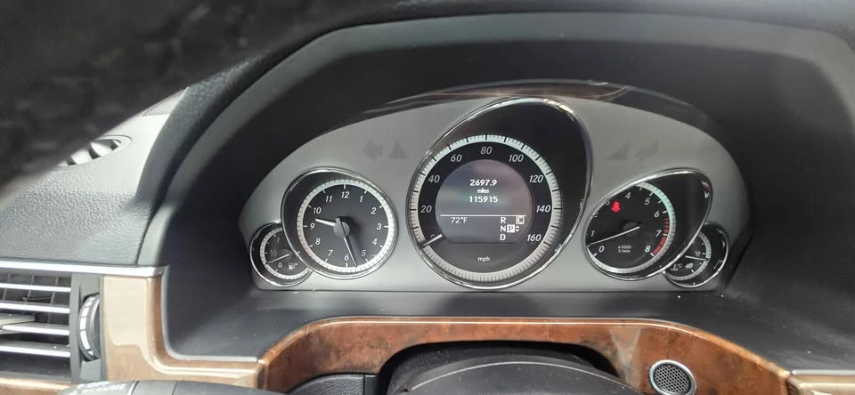 2010 Mercedes-Benz W212 E-Class - Image 12 of 19
