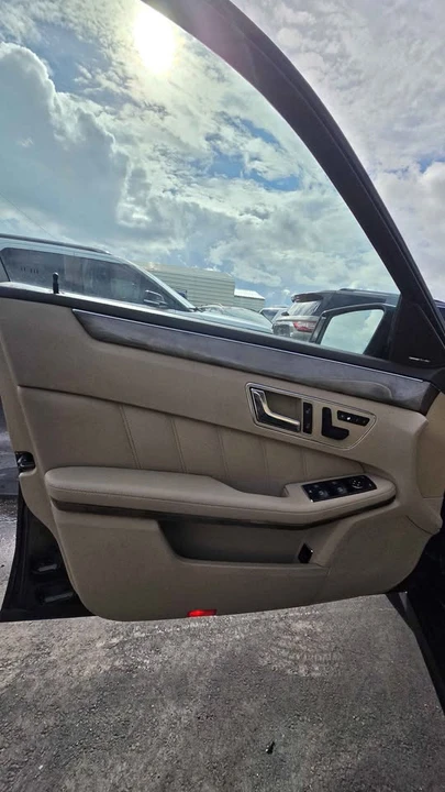 2010 Mercedes-Benz W212 E-Class - Image 7 of 20