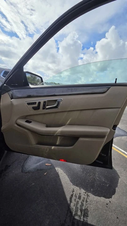 2010 Mercedes-Benz W212 E-Class - Image 14 of 20