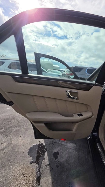 2010 Mercedes-Benz W212 E-Class - Image 9 of 20