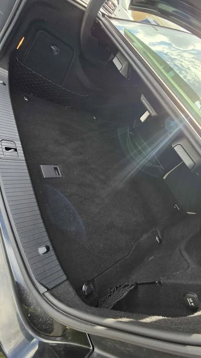 2010 Mercedes-Benz W212 E-Class - Image 10 of 20