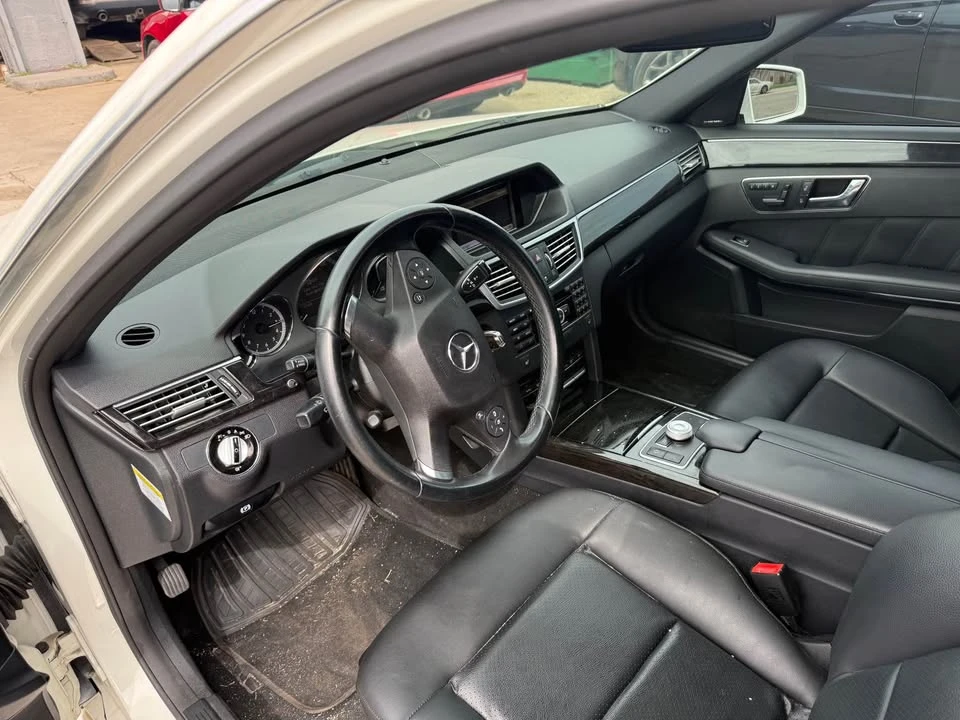 2010 Mercedes-Benz W212 E-Class - Image 8 of 12