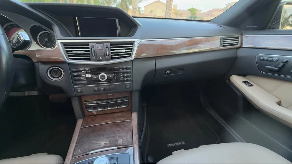 2010 Mercedes-Benz W212 E-Class - Image 10 of 15