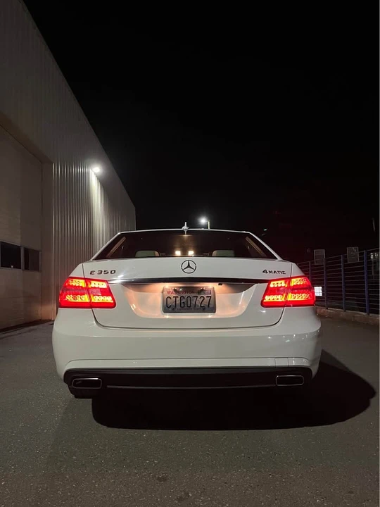 2010 Mercedes-Benz W212 E-Class - Image 9 of 19